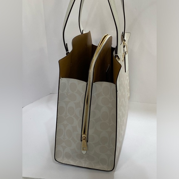 COACH 🟤 - Picture 11 of 16